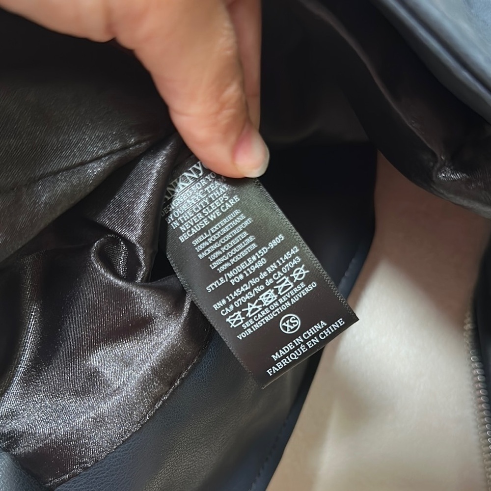 NWT. Blank NYC Midnight Faux Leather Moto Jacket sz xs - Picture 11 of 11